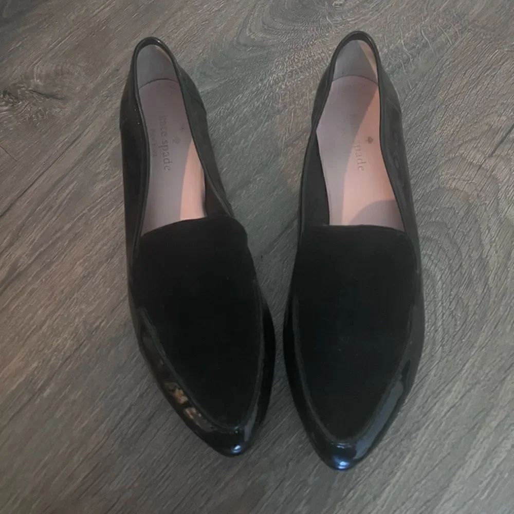 Kate spade women Leather classic flats size 7.5 M